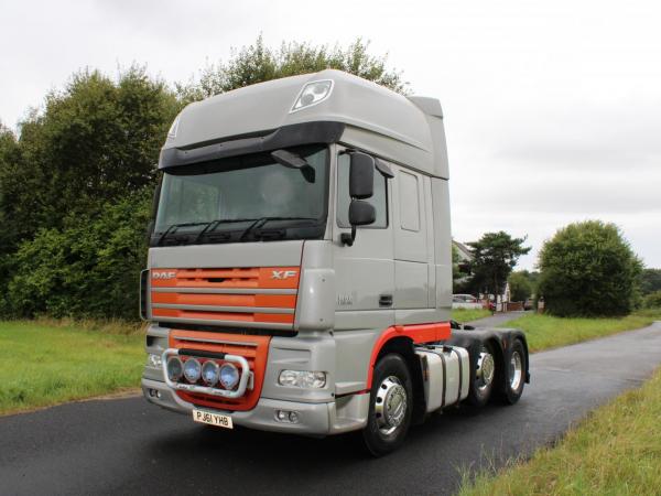 DAF XF 105 460 SUPER SPACE EURO 5