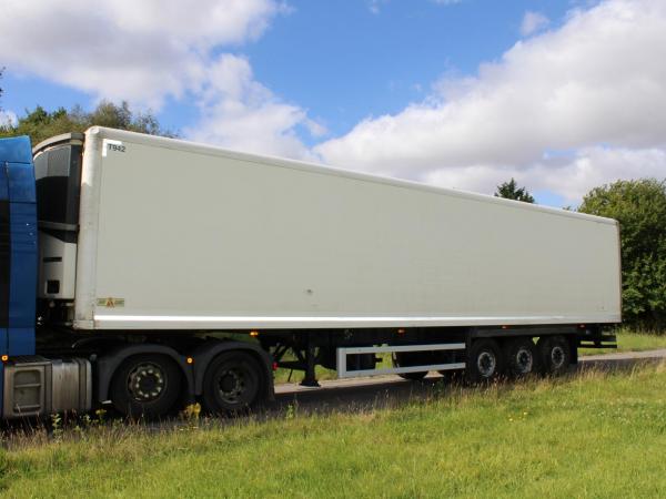 GRAY & ADAMS TRI AXLE FRIDGE TRAILER